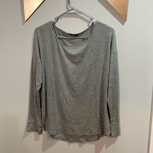 Tahari gray long sleeve T-shirt, size medium